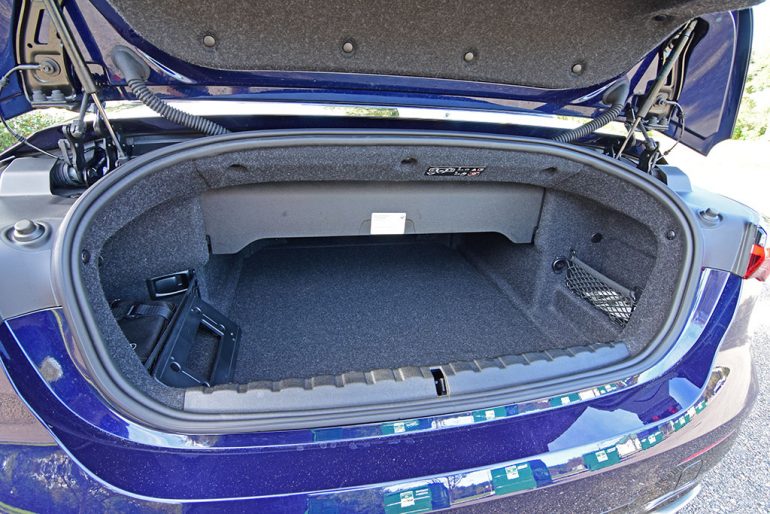 2021 bmw m440i convertible trunk